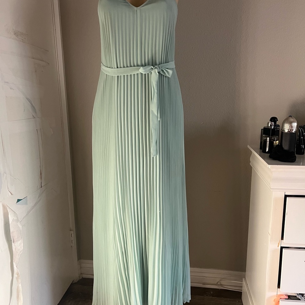 Victoria's Secret Mint Green Pleated Maxi Dress. Pit 18 length 55